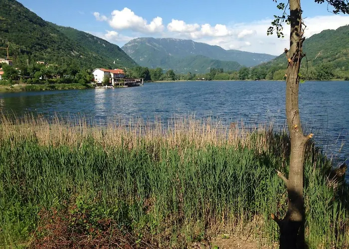 Il Borgo Dei Laghi